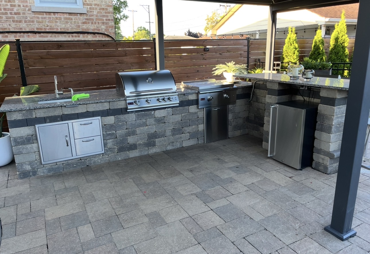 Covered Grill & Patio Kitchen